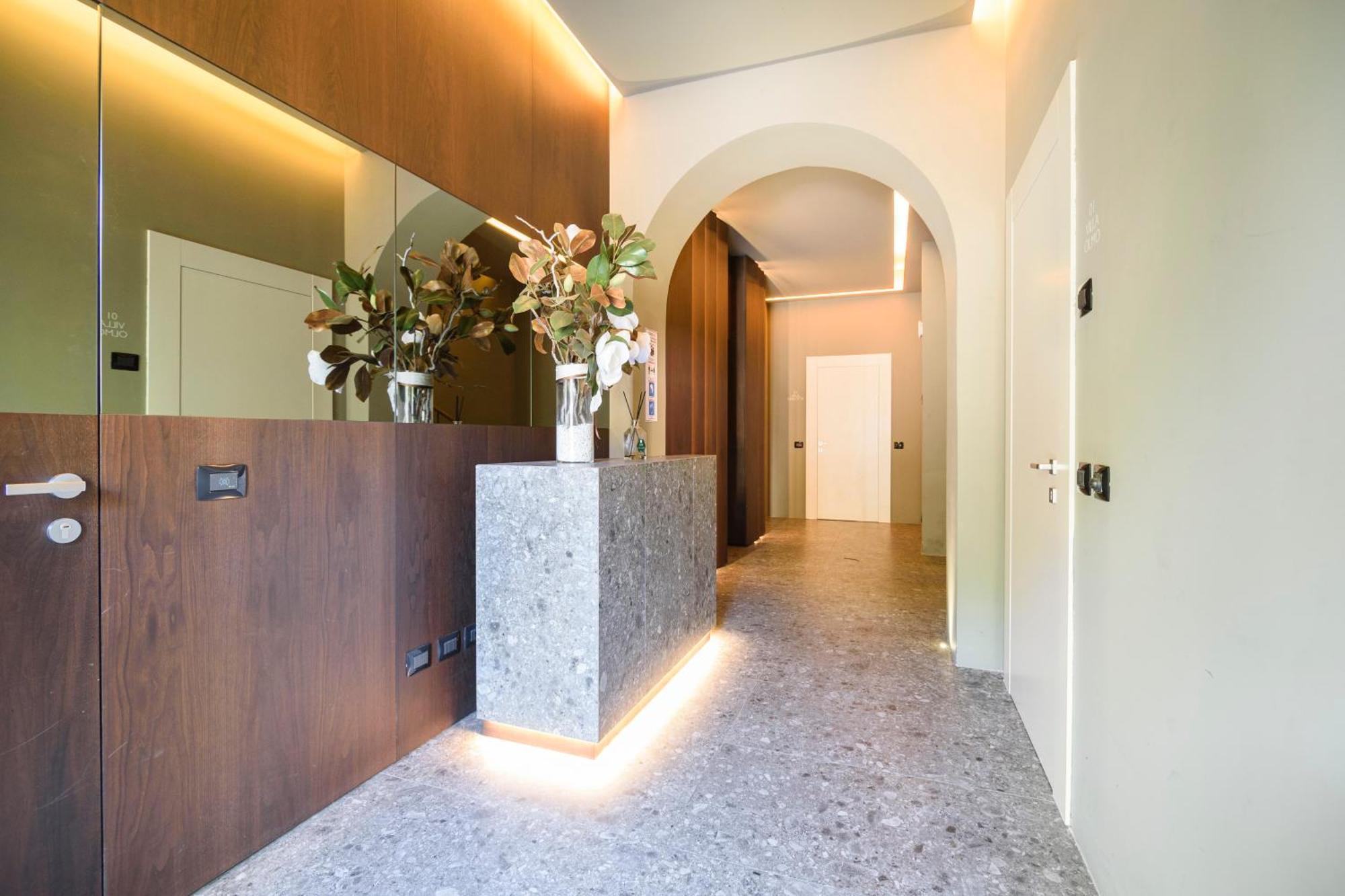 Ferienwohnung Historical Center - Free Parking And Private Terrace Como Exterior foto